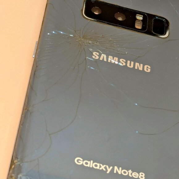 Samsung Galaxy Note8 64GB Gray (Unlocked) #23*** - Picture 5 of 7